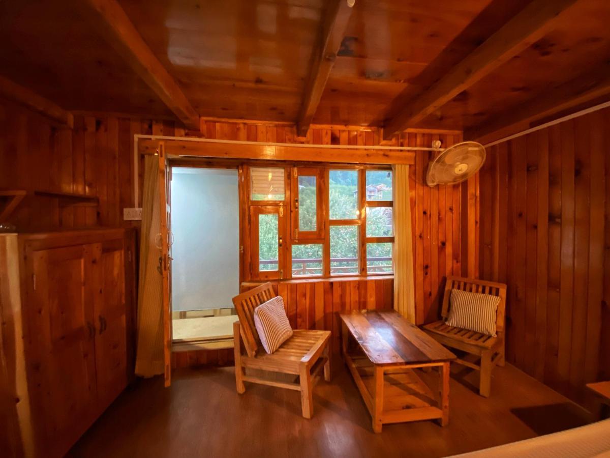 Pine Tower Inn 马拉里 外观 照片
